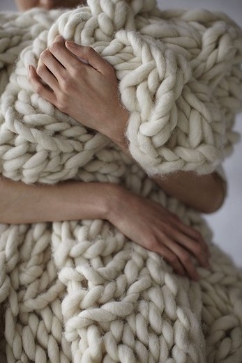 large-knit-blanket,+autumn,+fall,+cozy+